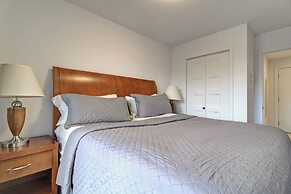 2001 Av. Beaconsfield