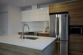 2001 Av. Beaconsfield