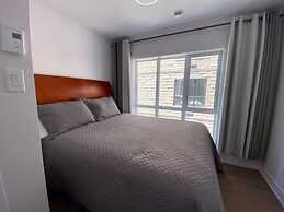 2001 Av. Beaconsfield