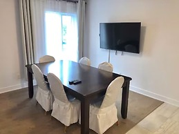 2001 Av. Beaconsfield