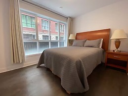 2001 Av. Beaconsfield