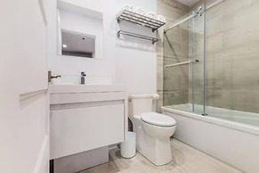 2001 Av. Beaconsfield