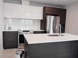 2001 Av. Beaconsfield