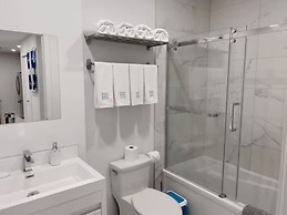 2001 Av. Beaconsfield