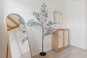 Stylish 2BR Getaway in Bivange Roeser