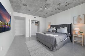 Modern Condos in Midtown Miami