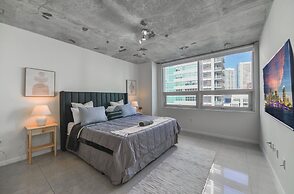 Modern Condos in Midtown Miami