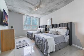 Modern Condos in Midtown Miami