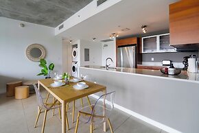 Modern Condos in Midtown Miami