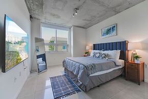 Modern Condos in Midtown Miami