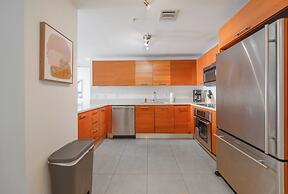 Modern Condos in Midtown Miami