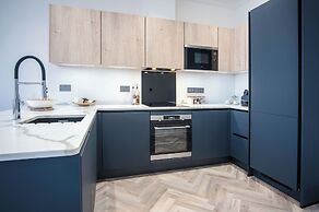 No. 4 Croft House - Luxury 2 Bed Apartment - Tenby