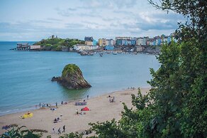 No. 4 Croft House - Luxury 2 Bed Apartment - Tenby