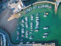 No. 4 Croft House - Luxury 2 Bed Apartment - Tenby