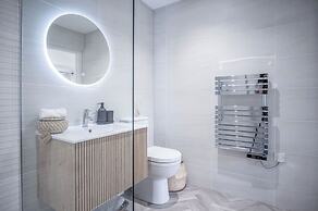 No. 4 Croft House - Luxury 2 Bed Apartment - Tenby