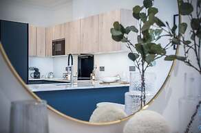 No. 4 Croft House - Luxury 2 Bed Apartment - Tenby