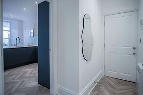 No. 4 Croft House - Luxury 2 Bed Apartment - Tenby