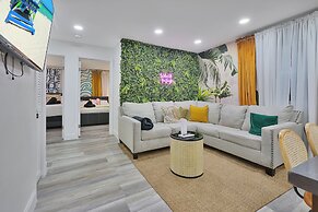 Jungle Fever Oasis Retreat BBQ Patio