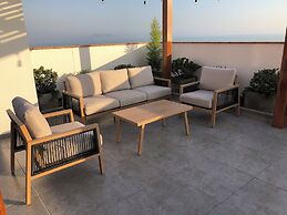 1805 - Exclusive Panoramic Ocean View