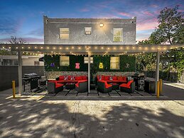 Peaceful decor Wynwood Art District BBQ