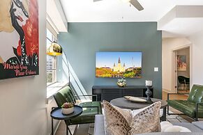 Chic 4Bed Oasis Steps from French Quarter Magic!