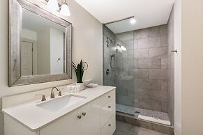 Chic 4Bed Oasis Steps from French Quarter Magic!