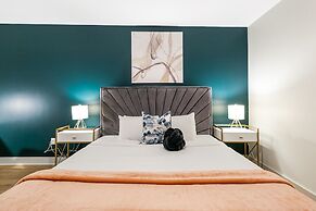 Chic 4Bed Oasis Steps from French Quarter Magic!