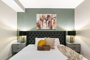 Chic 4Bed Oasis Steps from French Quarter Magic!