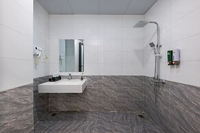 Cat Ba Green Pearl Hotel