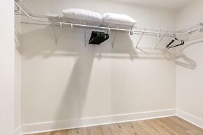 Spacious 4BR Condo in New Orleans