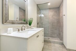 Spacious 4BR Condo in New Orleans