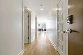 Spacious 4BR Condo in New Orleans