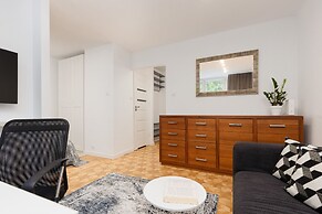 Studio Grzybowska m. 112 by Renters