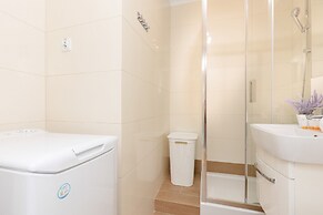 Studio Grzybowska m. 112 by Renters