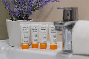 Studio Grzybowska m. 112 by Renters