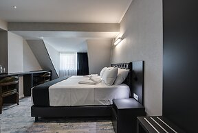 MIT HOTEL