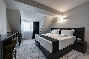 MIT HOTEL