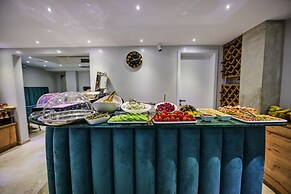 MIT HOTEL
