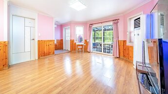 Chuncheon Namiseom pet Friendly Pension