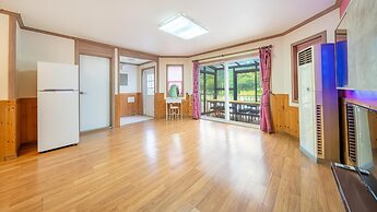 Chuncheon Namiseom pet Friendly Pension