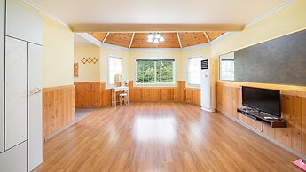 Chuncheon Namiseom pet Friendly Pension