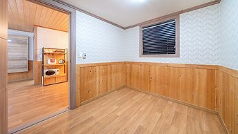 Chuncheon Namiseom pet Friendly Pension