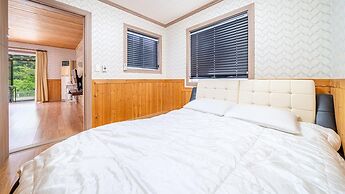 Chuncheon Namiseom pet Friendly Pension
