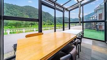Chuncheon Namiseom pet Friendly Pension