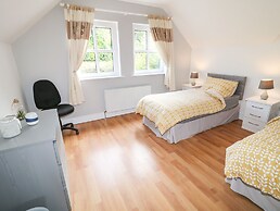 12 Hillview