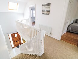 12 Hillview
