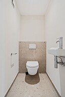 Clausen Hideaway Modern Apartment ID211