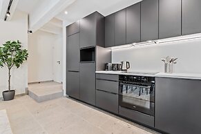 Clausen Hideaway Modern Apartment ID211