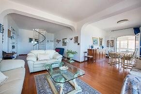 Casa con Terrazza sul Mare all Addaura by Wonderful Italy