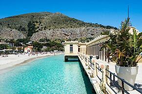 Casa con Terrazza sul Mare all Addaura by Wonderful Italy